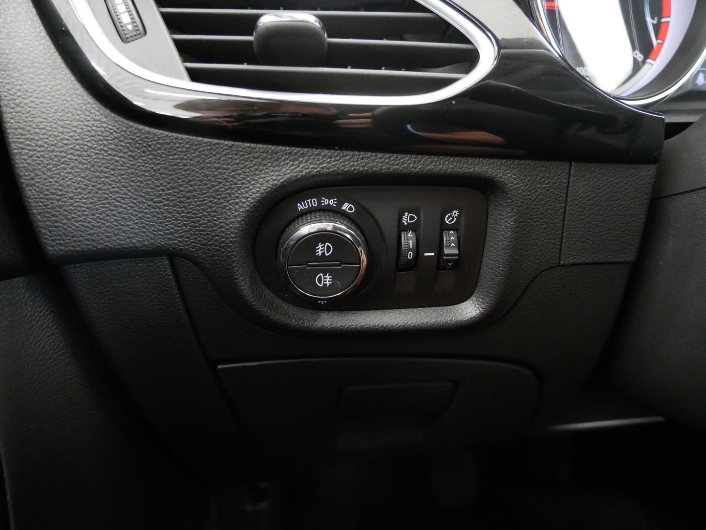 Opel Astra 1.4 SIDI Turbo Innovation