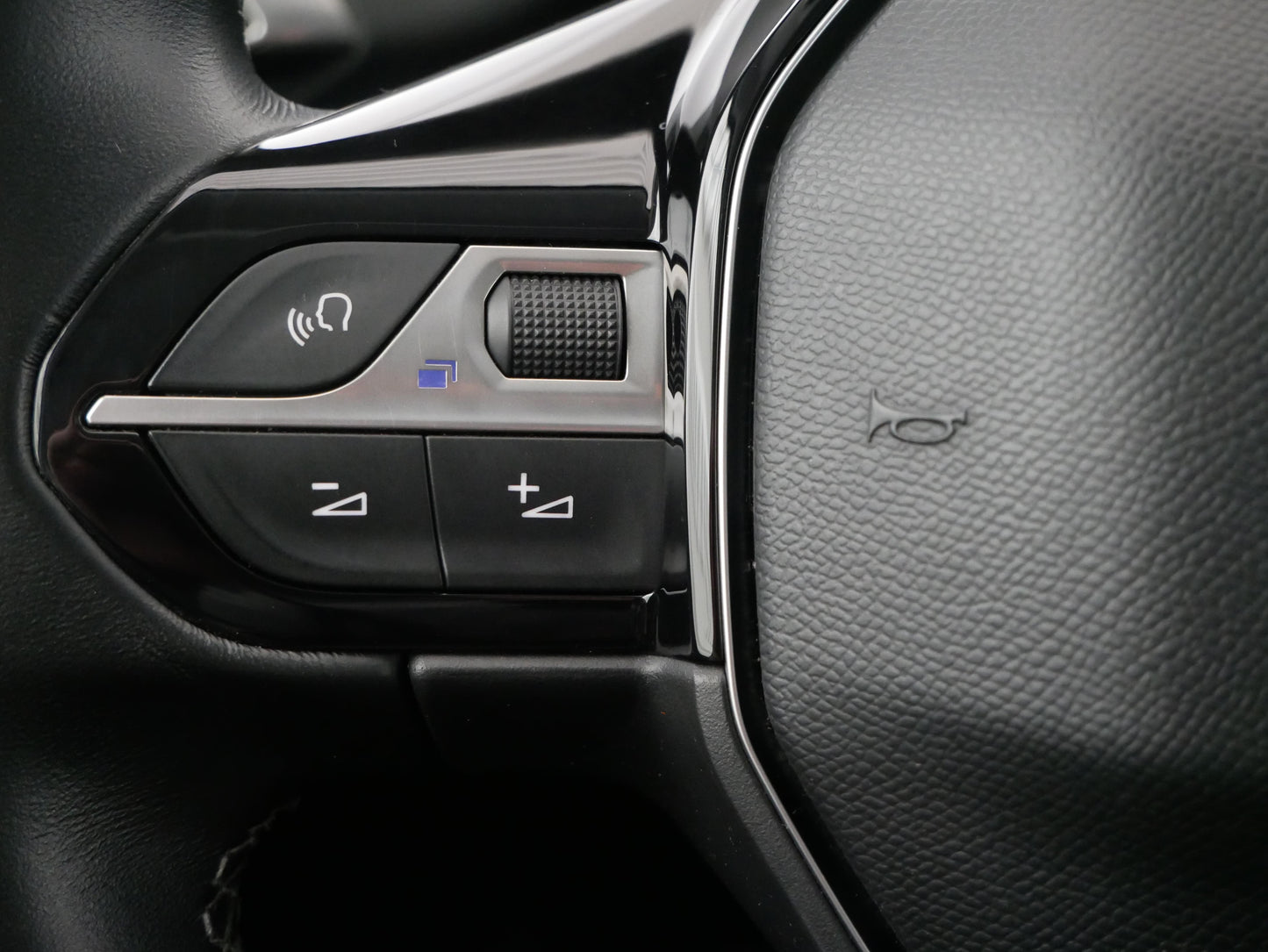 Peugeot 3008 1.2 PureTech 96 kW Allure