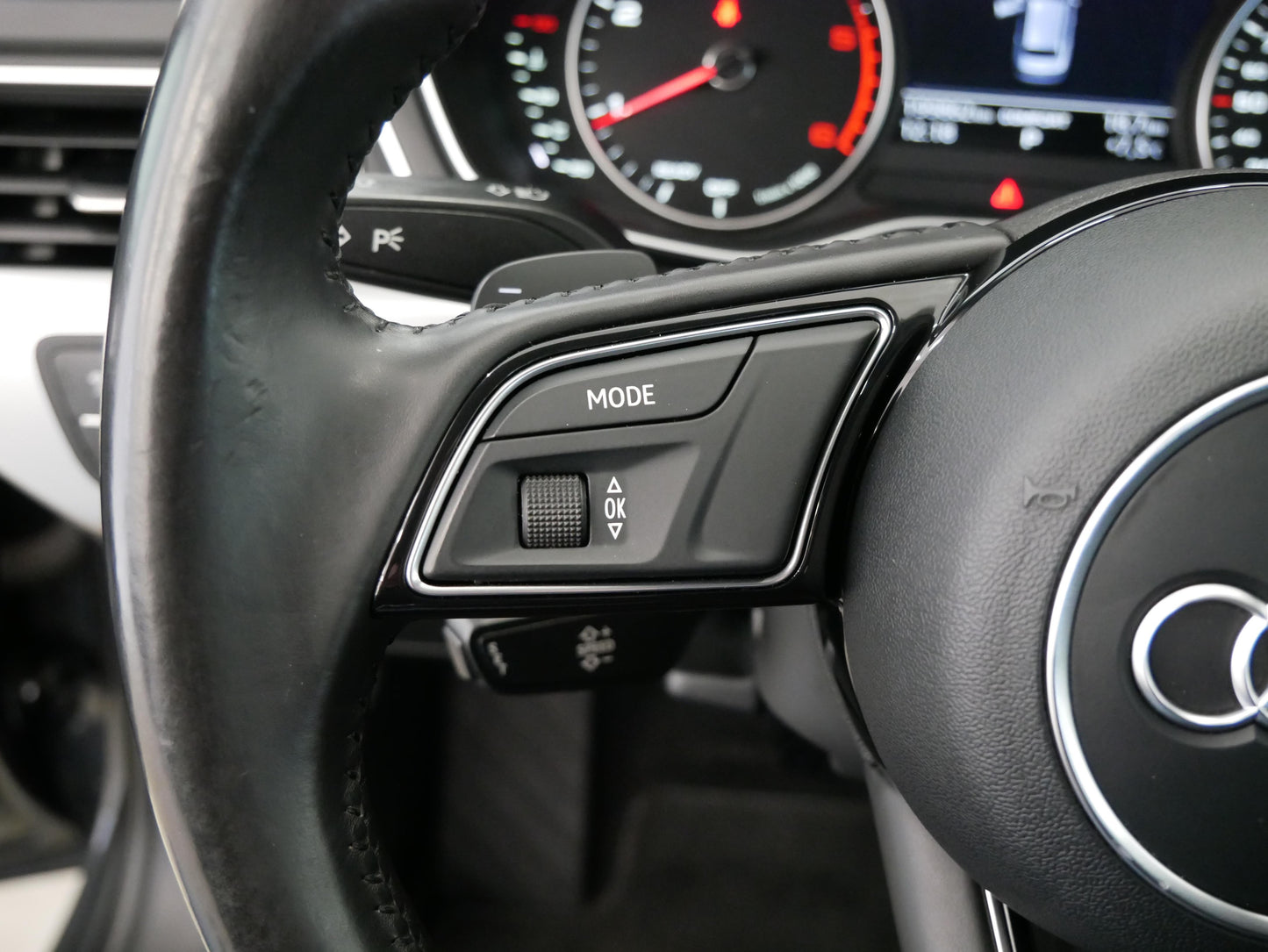 Audi A4 2.0 TDI 110 kW Sport