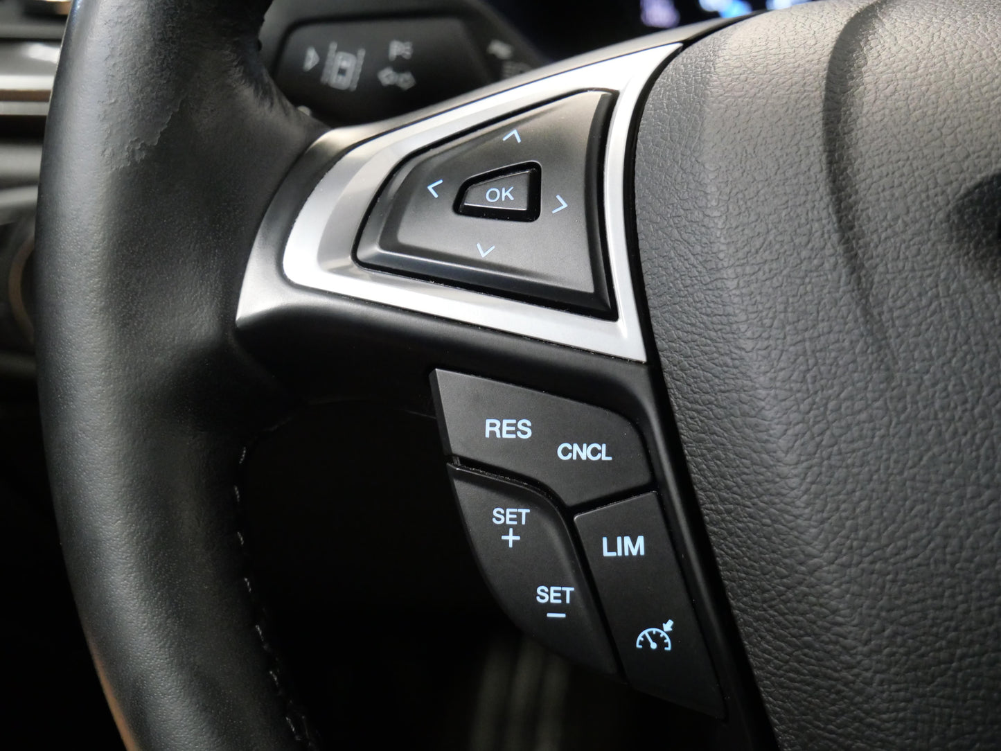 Ford Mondeo 1.5 EcoBoost 121 kW Titanium