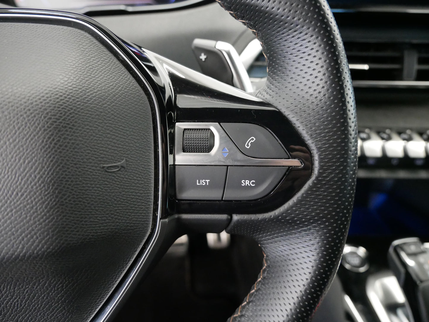 Peugeot 3008 1.2 PureTech 96kW GT