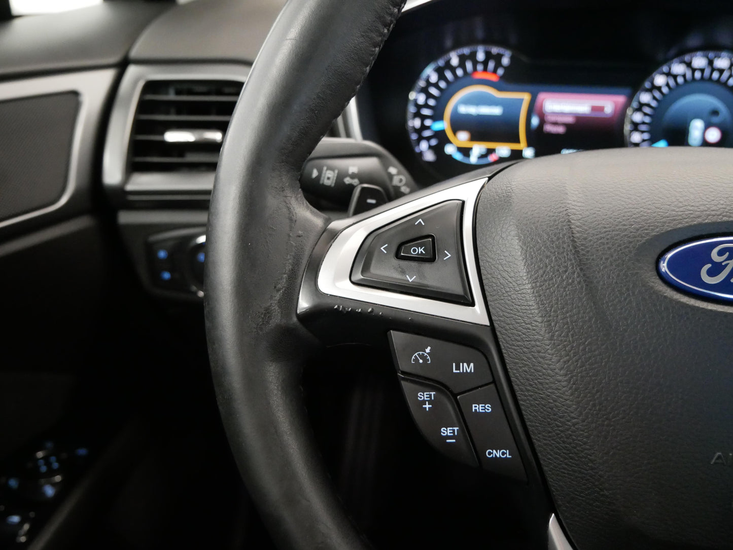 Ford Mondeo 2.0 TDCi 132 kW AT Titanium