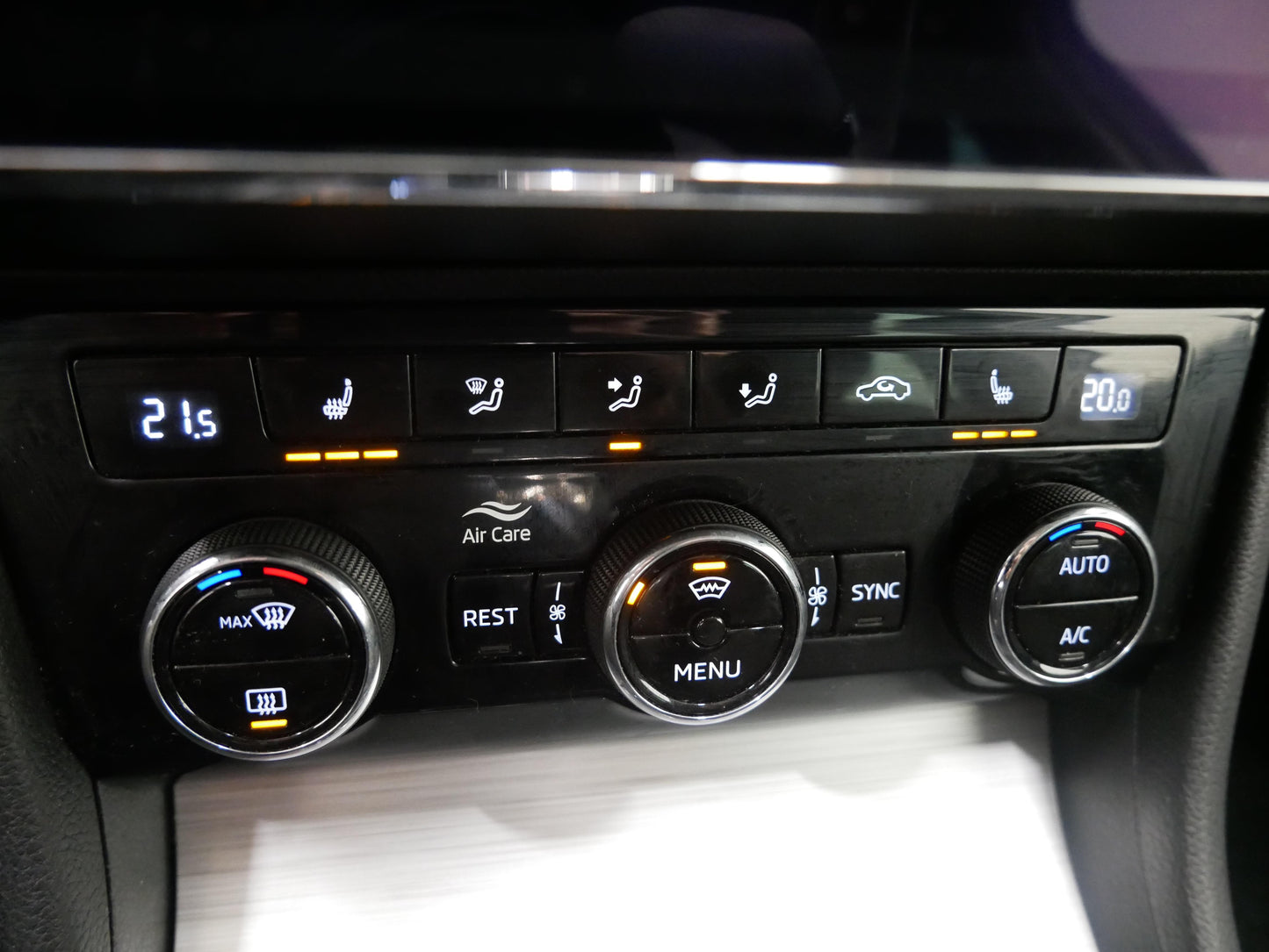 Škoda Superb 2.0 TDI 110 kW Ambiton Plus