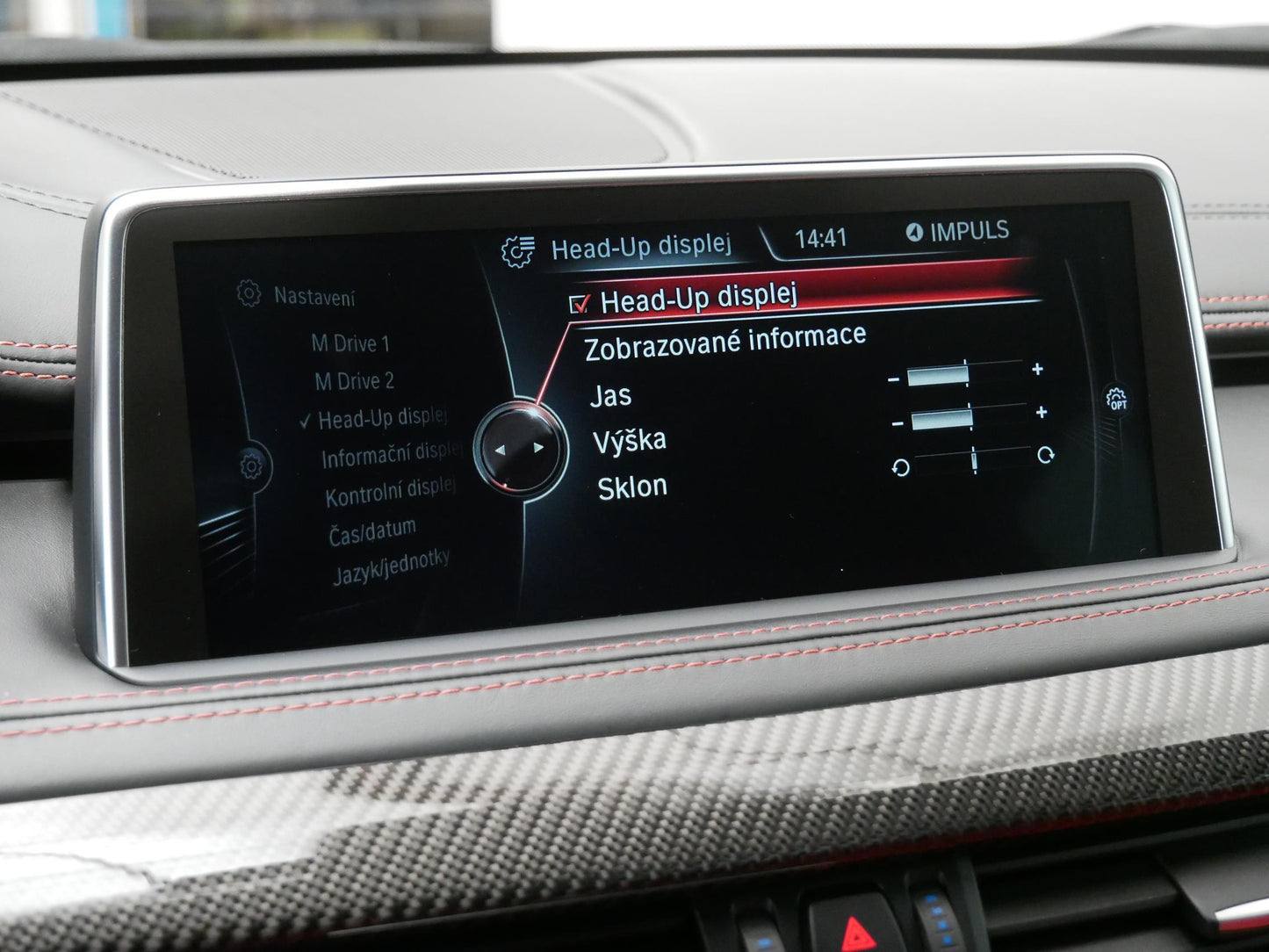 BMW X6 4.4 V8 423 kW M paket