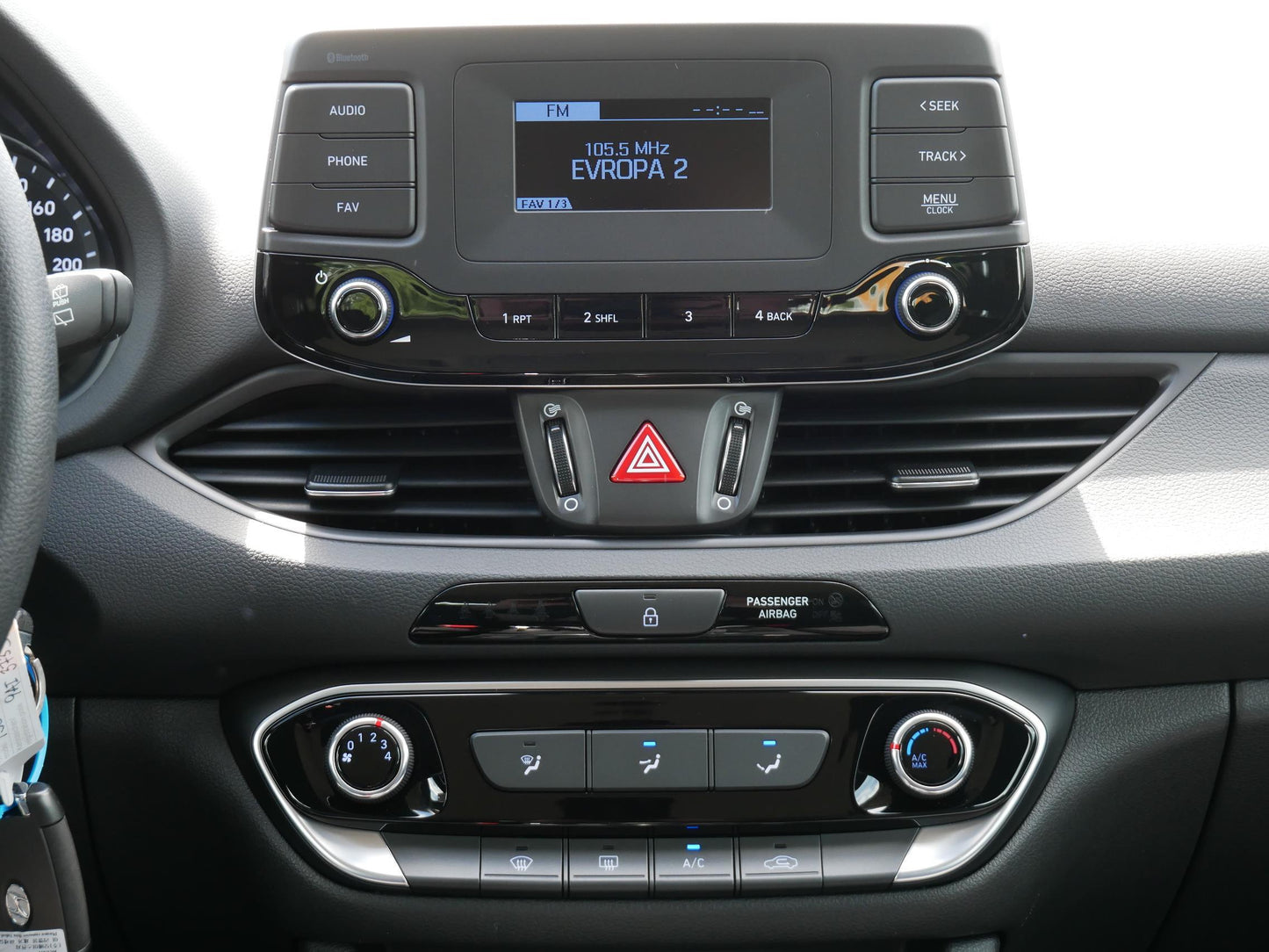 Hyundai i30 1.5 CVVT 81 kW Start +