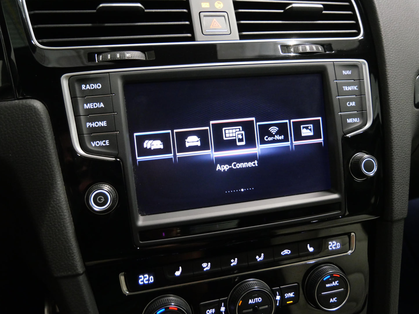 Volkswagen Golf 2.0 TSI 221 kW "R" 4Motion