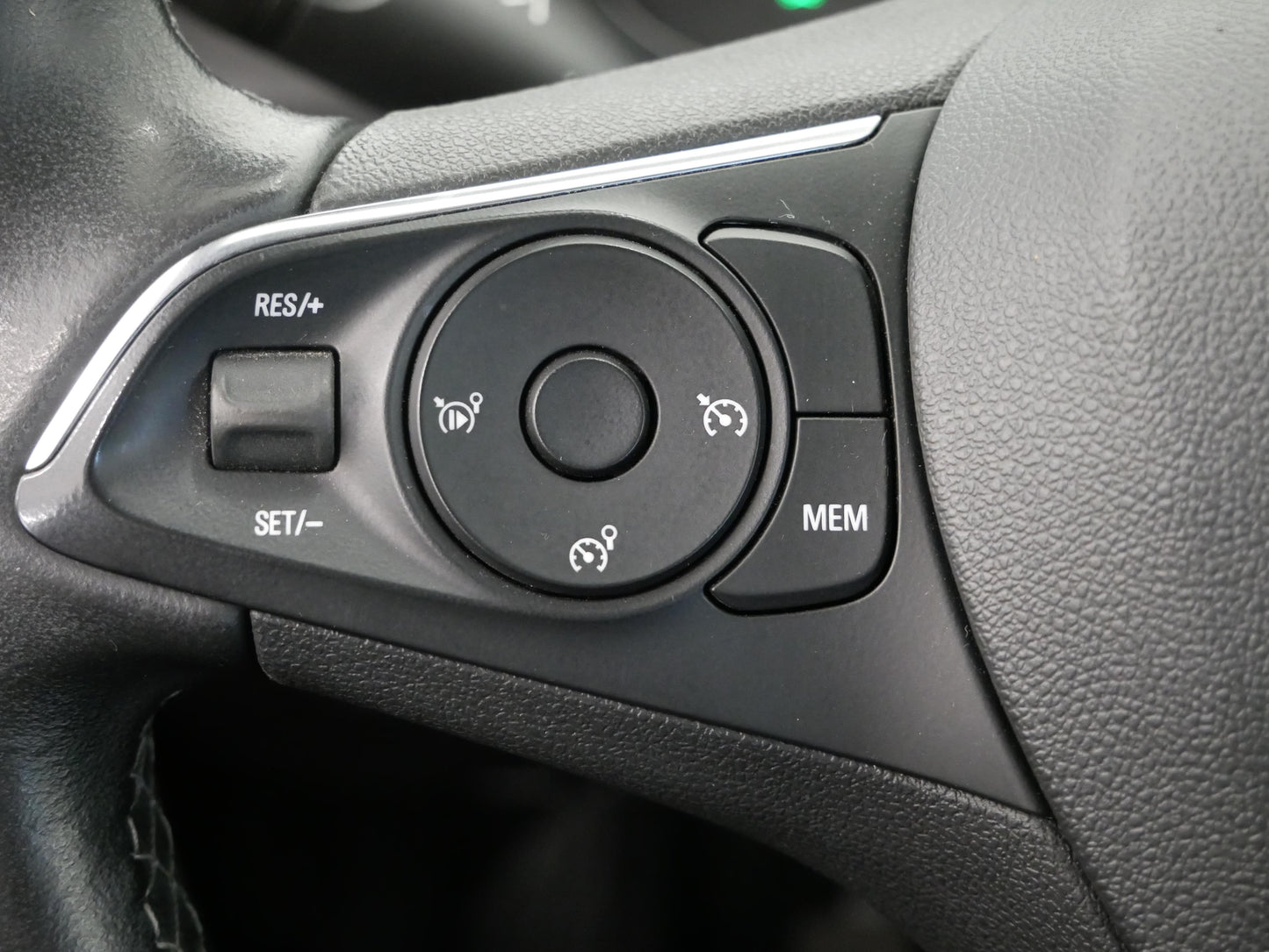 Opel Crossland X 1.2i 60 kW Edition