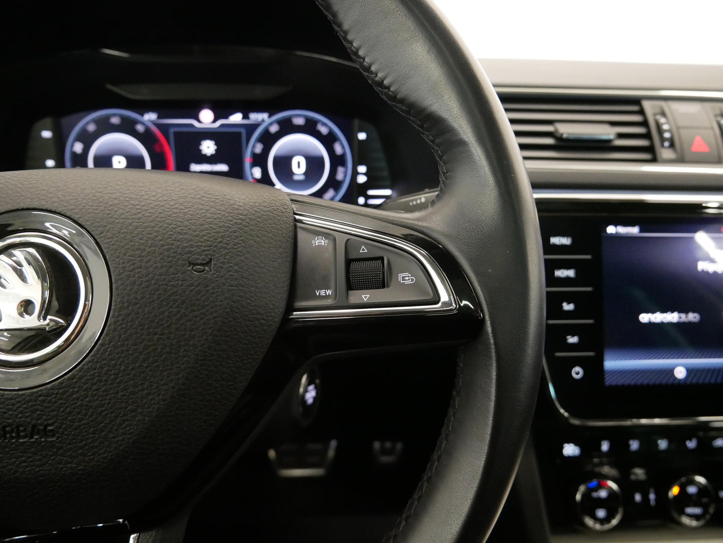 Škoda Superb 2.0 TDI 140 kW 4x4 L&K