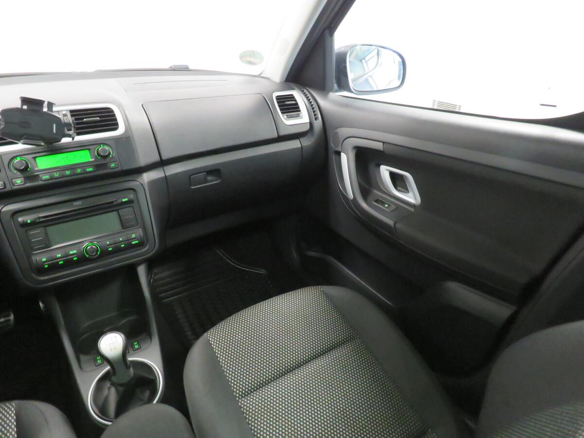 ŠKODA Roomster 1.6 16V MPI 77 kW Scout