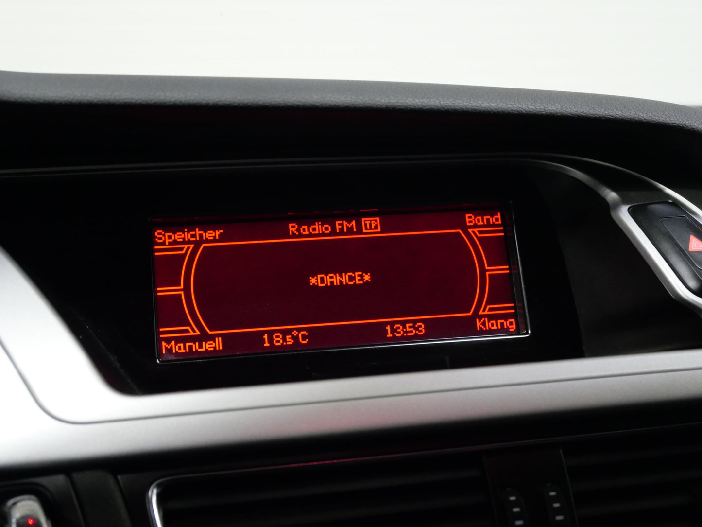Audi A4 2.0 TDI 105 kW Attraction