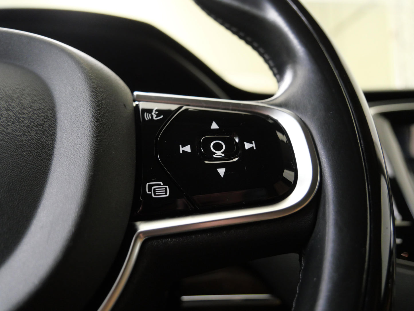 Volvo XC90 D5 171 kW AWD Momentum