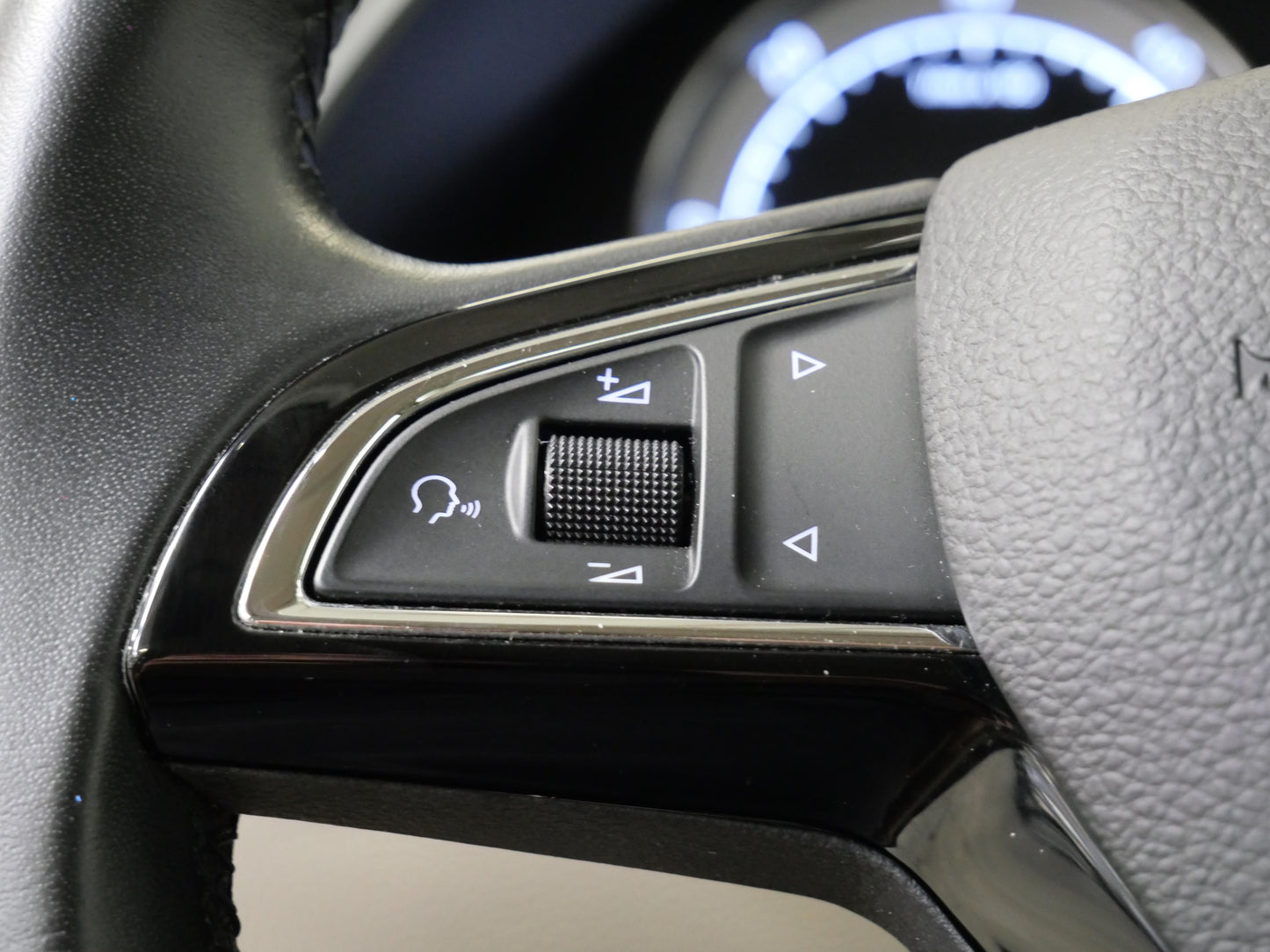 Škoda Superb 2.0 TDI 110 kW DSG Style