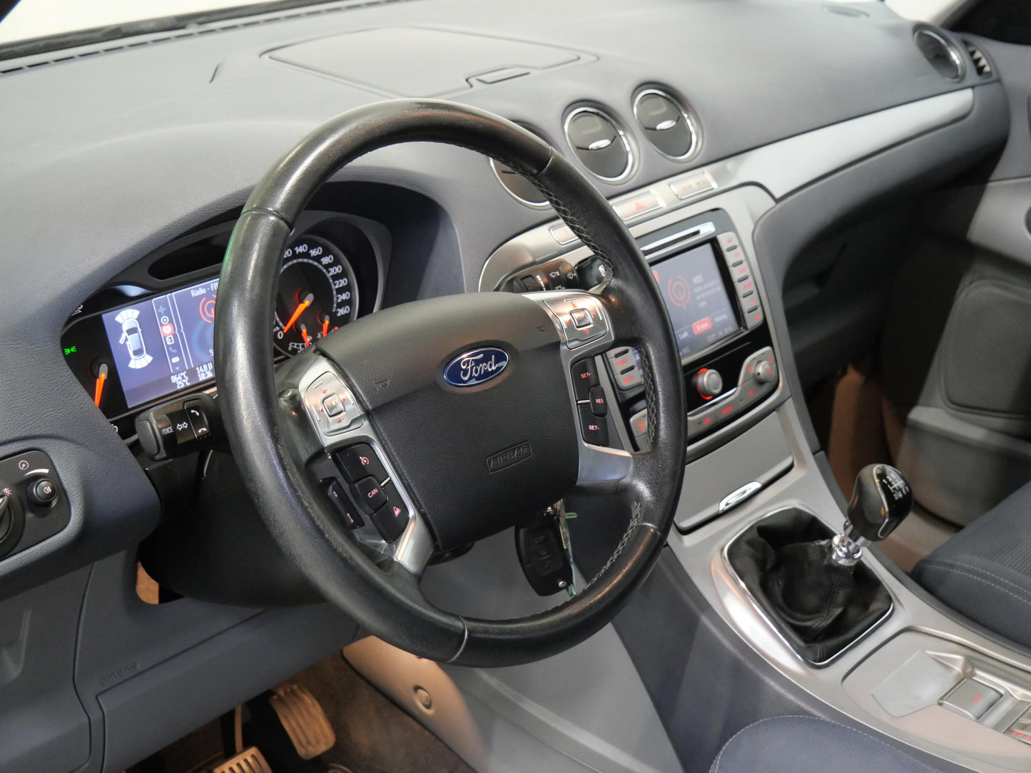 Ford S-MAX 2.2 TDCI 129 kW Titanium