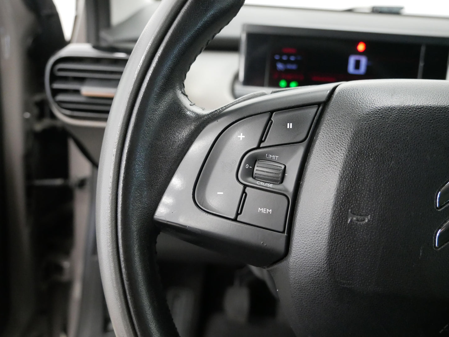 Citroën C4 Cactus 1.6 HDI 73 kW