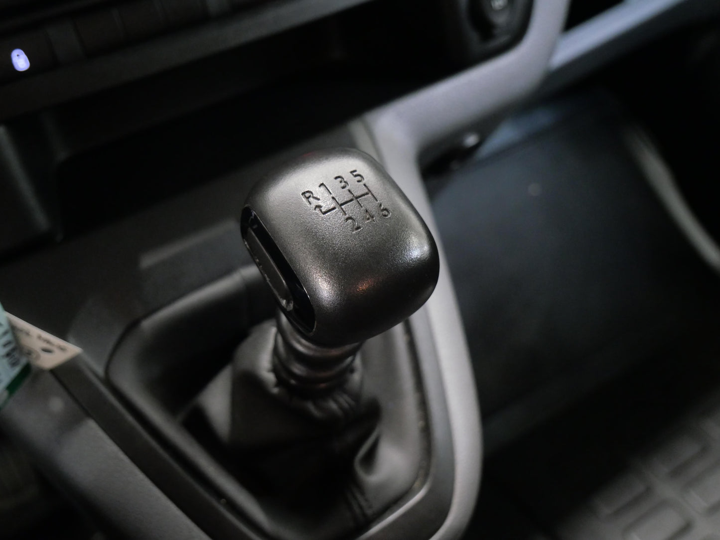 Peugeot Traveller 2.0 BlueHDI 106 kW L3 9míst
