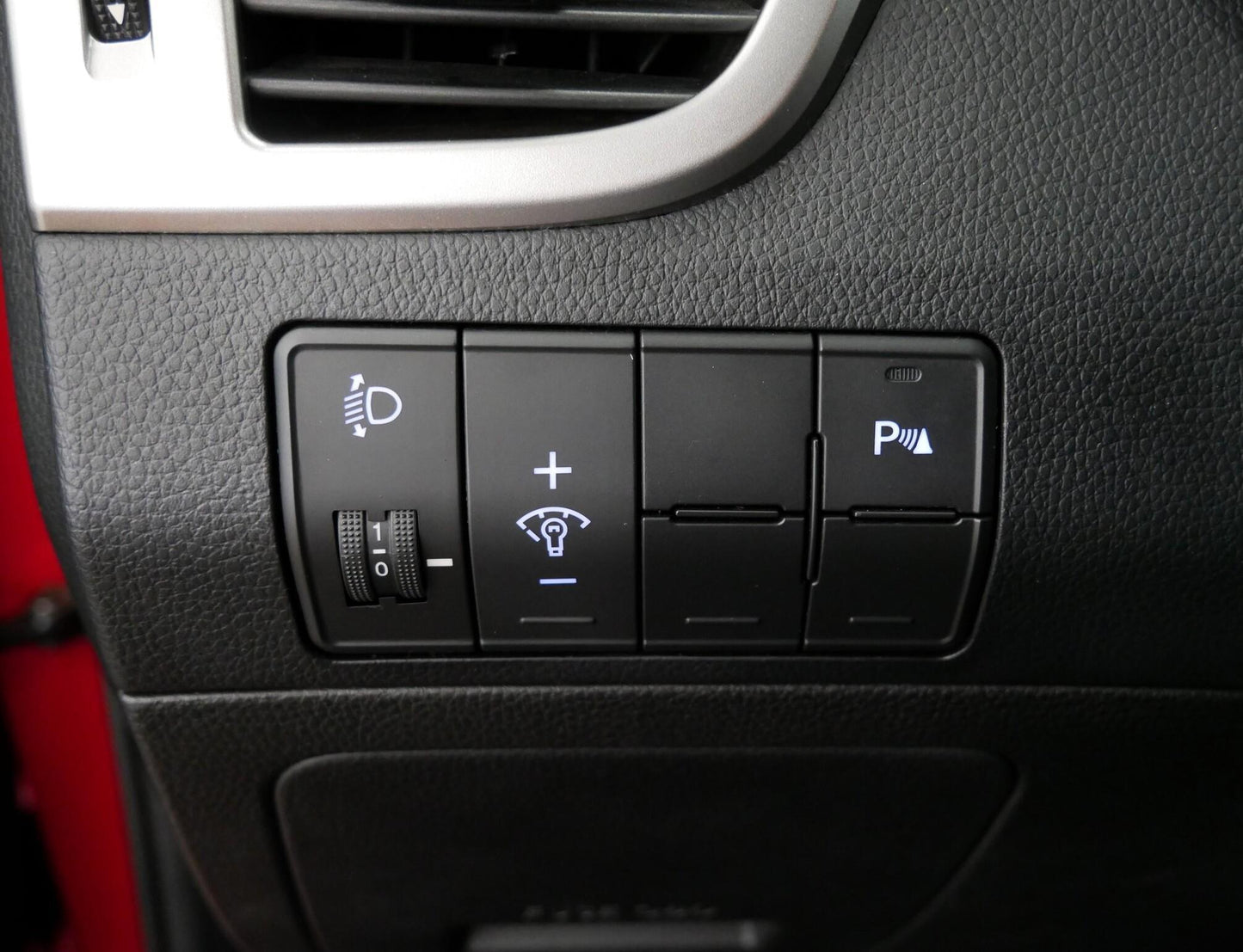 Hyundai i30 1.6 GDi 99kW Trikolor