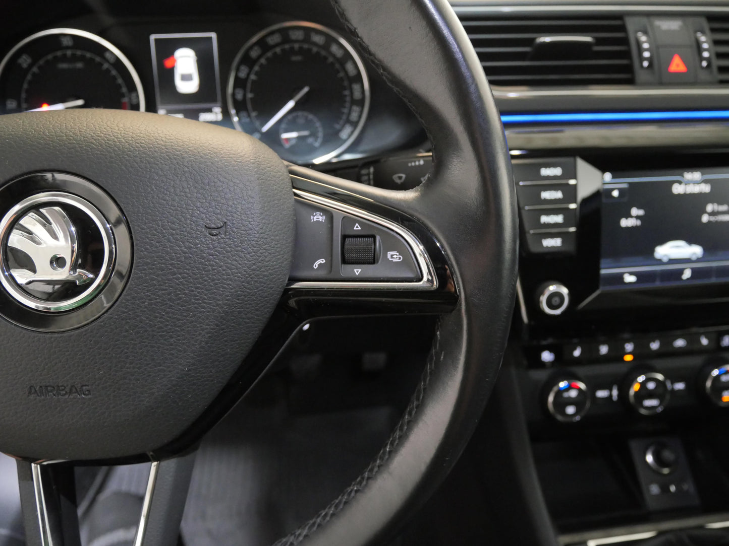 Škoda Superb 2.0 TDI 110 kW Style Plus