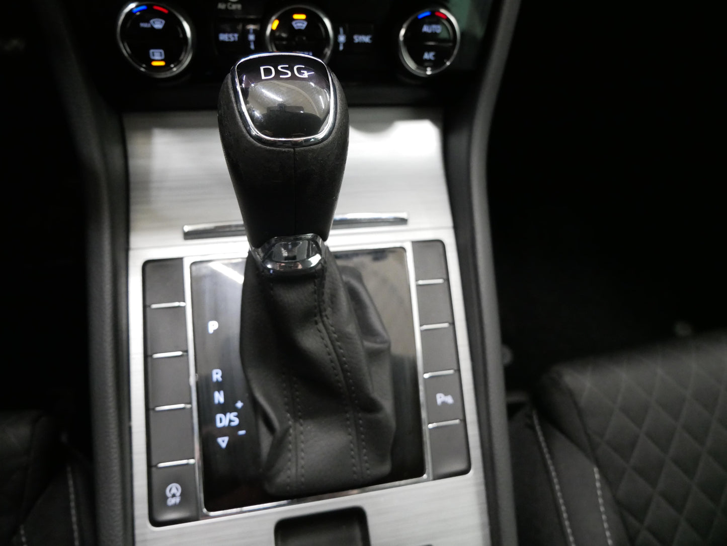Škoda Superb 2.0 TDI 110 kW Ambiton Plus