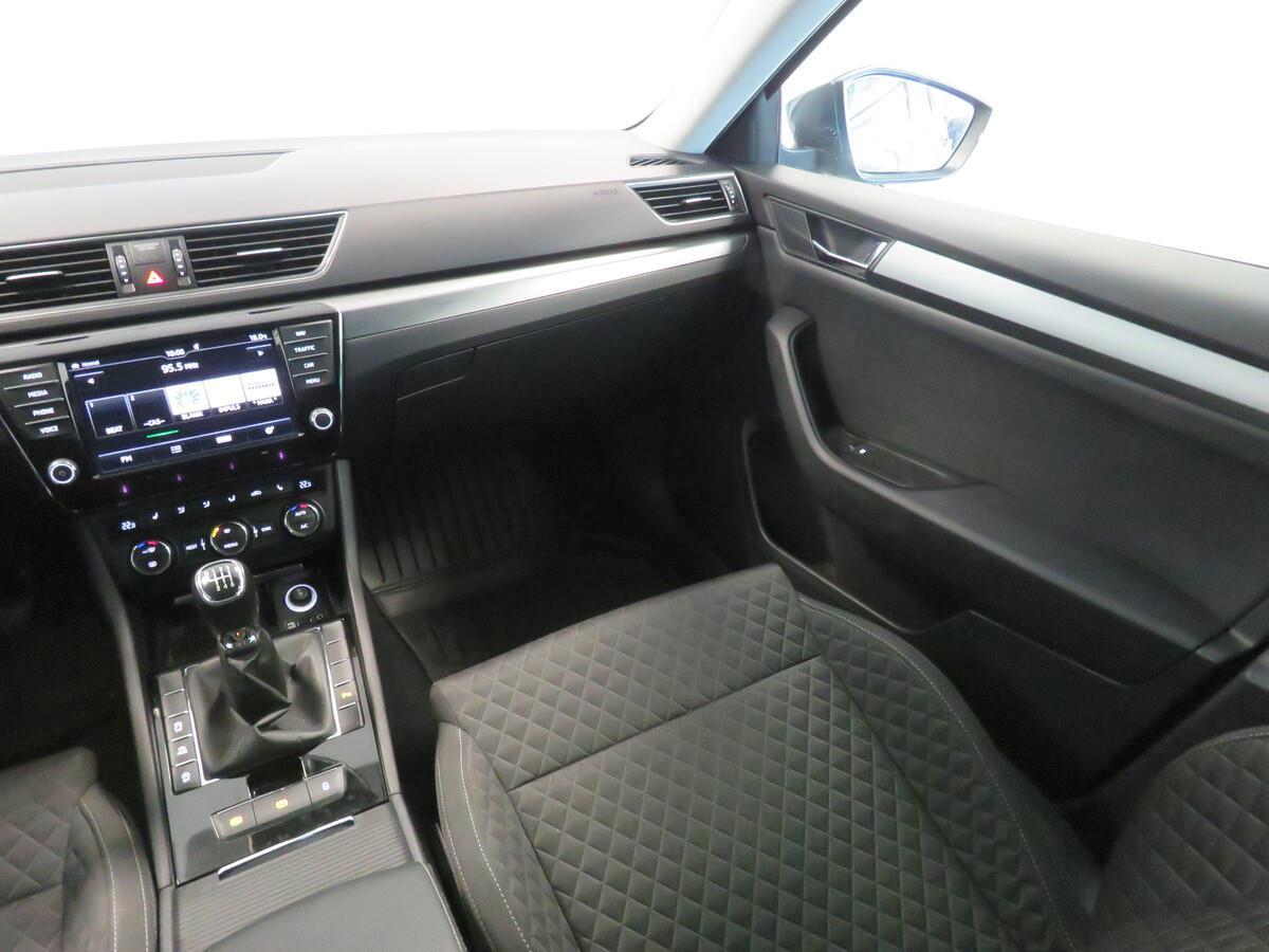 Škoda Superb 2.0 TDI 140 kW Style