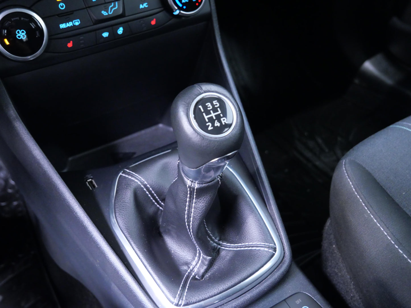 Ford Fiesta 1.1i 55 kW Trend