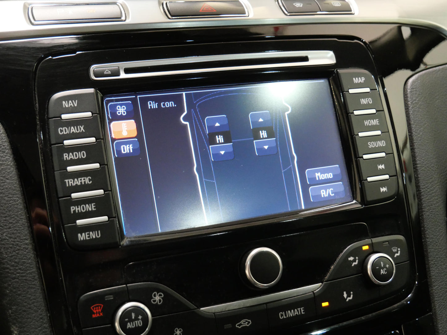 Ford S-MAX 2,0 TDCI 120 kW Titanium