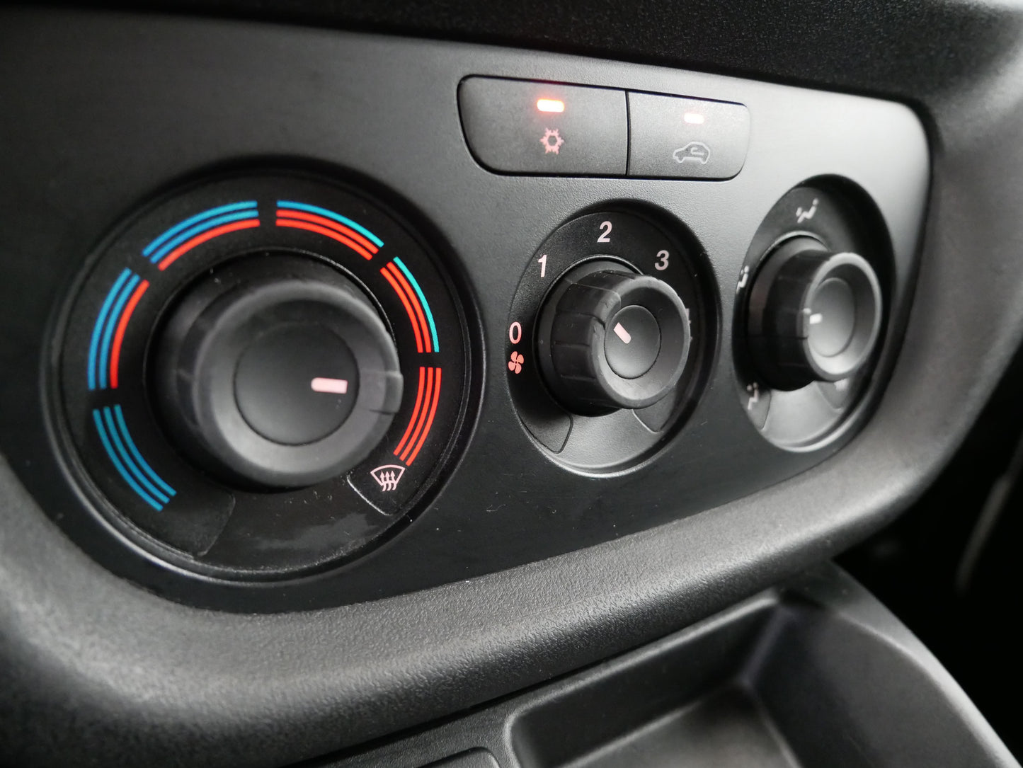 Fiat Dobló Cargo Maxi L2H1 1.4 CNG 88 kW