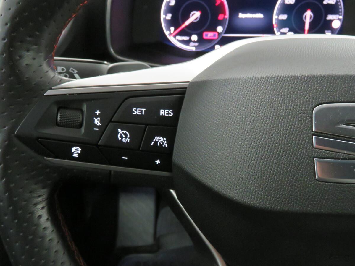 SEAT Leon 1.5 eTSI 110 kW DSG FR