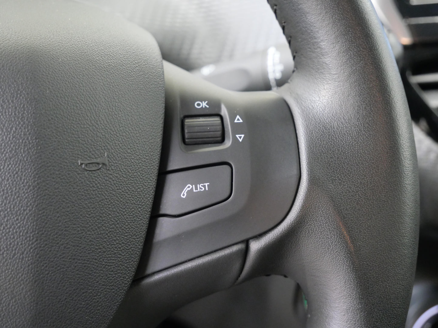 Peugeot 2008 1.2 PureTech 81 kW Active