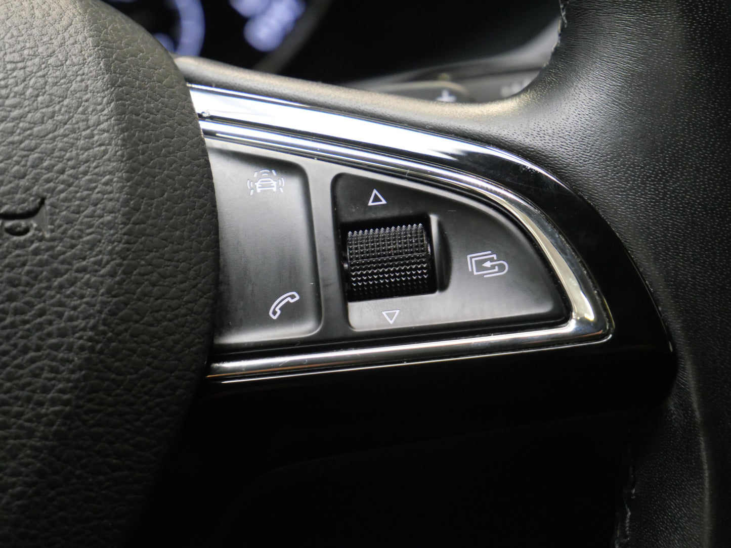 Škoda Superb 2.0 TDI 140 kW Style