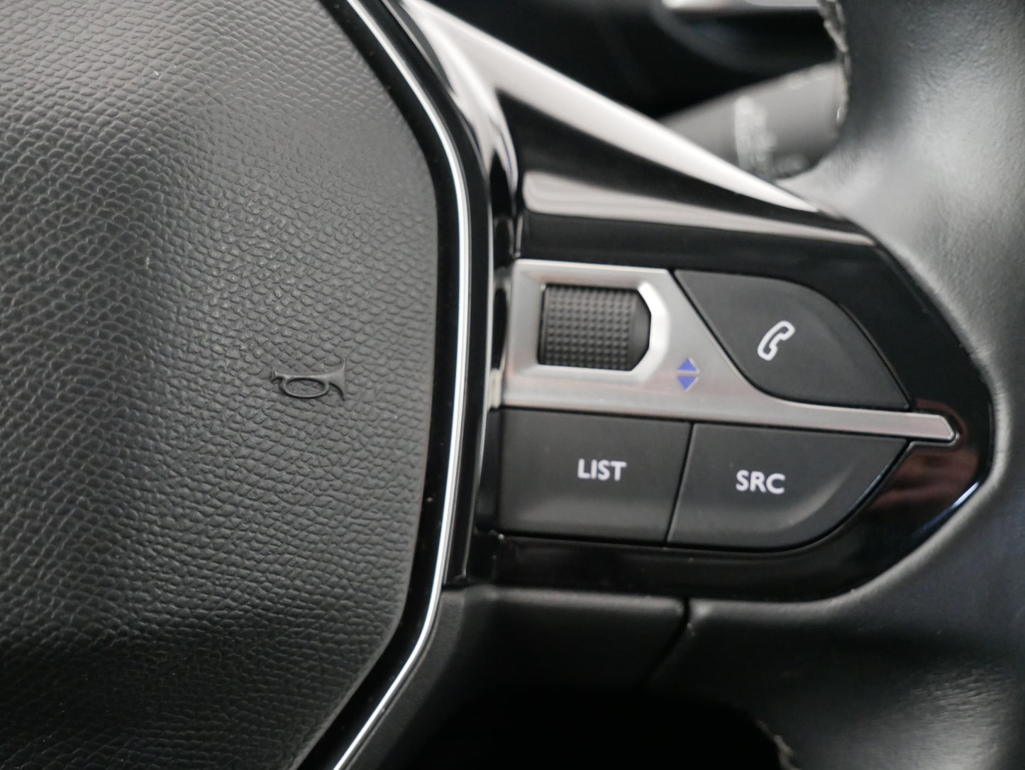 Peugeot 3008 1.2 PureTech 96 kW Allure