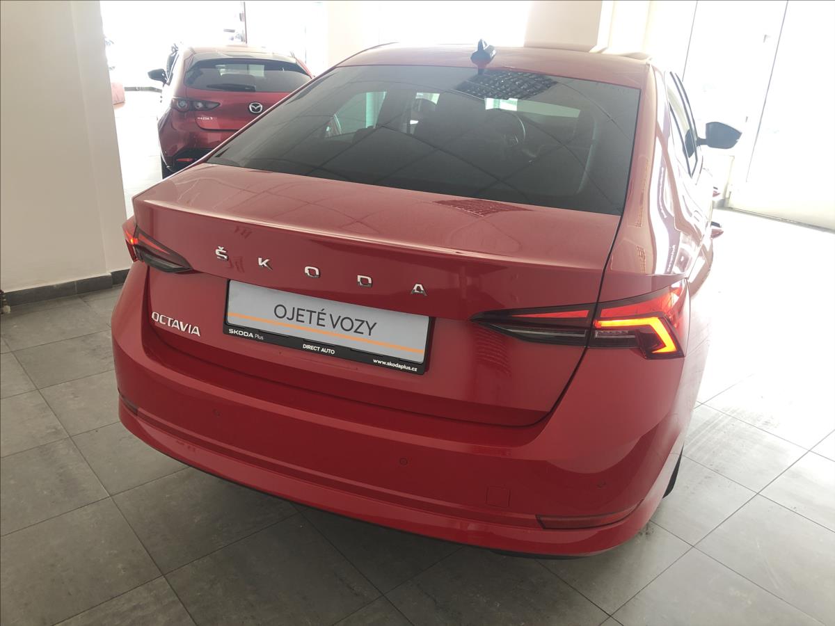 Škoda Octavia 1.5 G-TEC/96 kW/DSG/AMBI+/LED