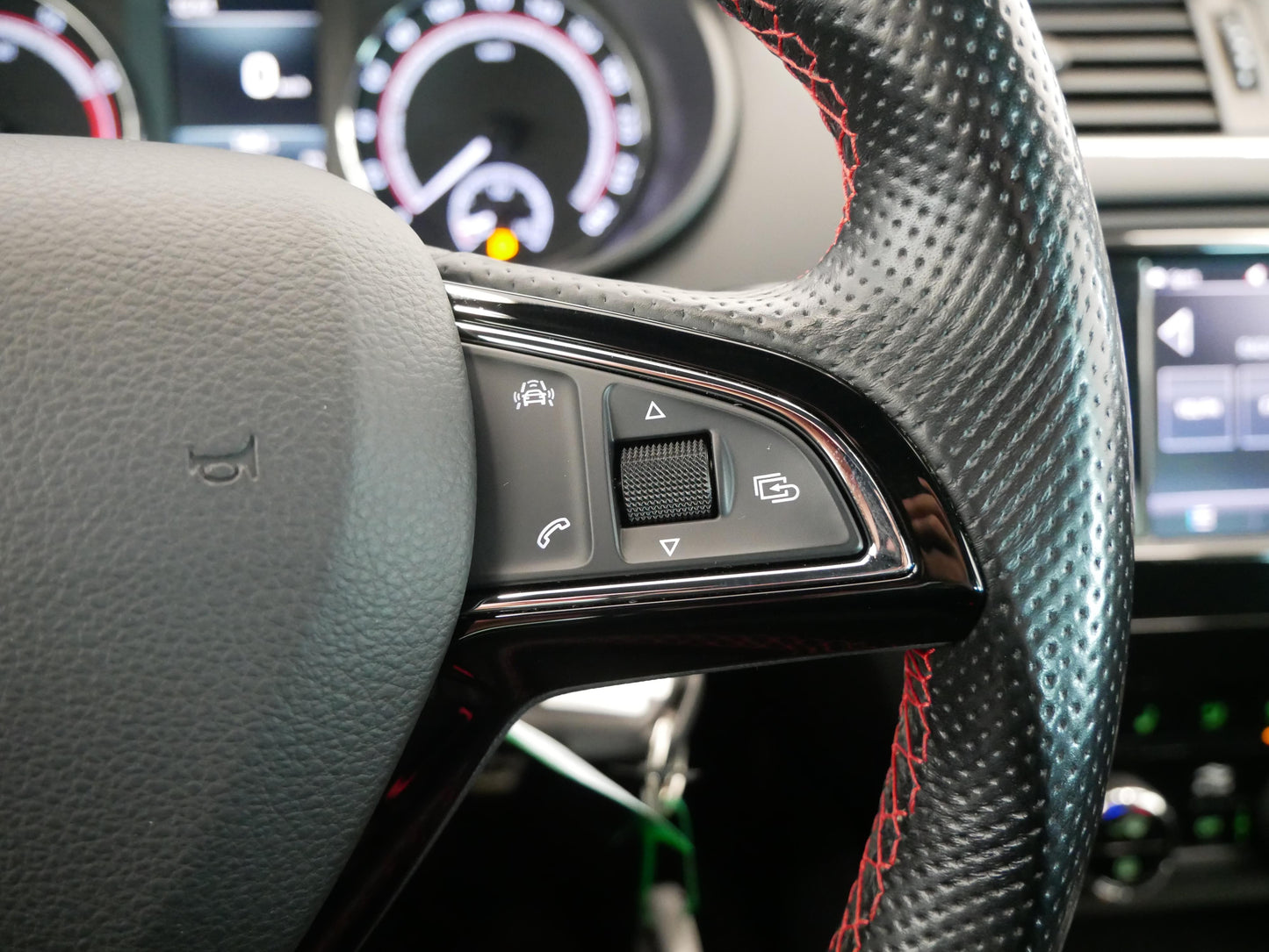 Škoda Octavia 2.0 TSI 169 kW RS Challenge