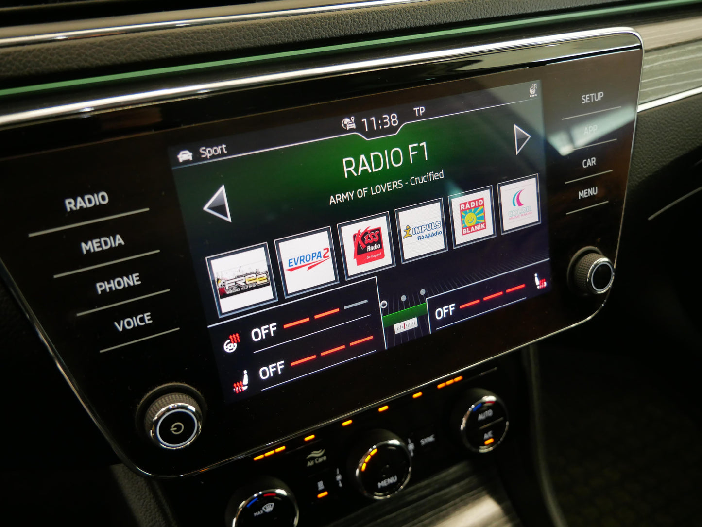 Škoda Superb 2.0 TDI 140 kW Style Business