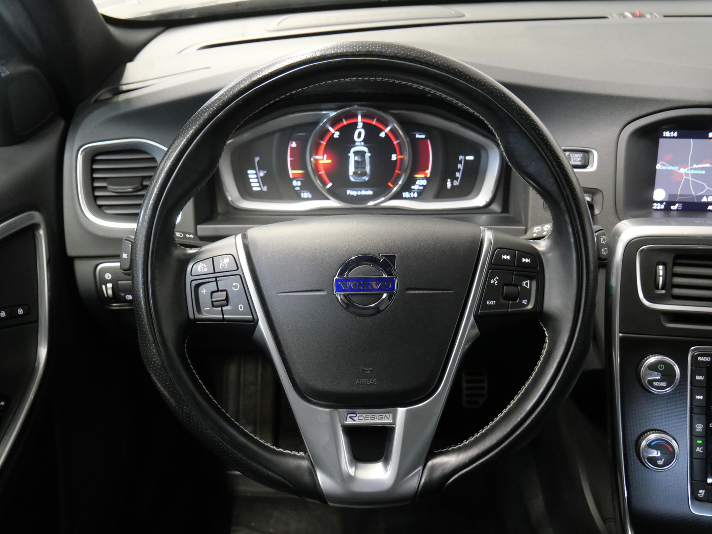 Volvo V60 2.0 D3 110 kW R-Design