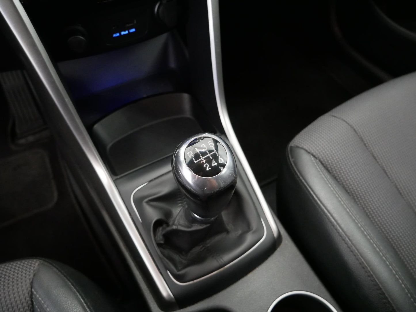 Hyundai i30 1.6 GDi 99kW Trikolor