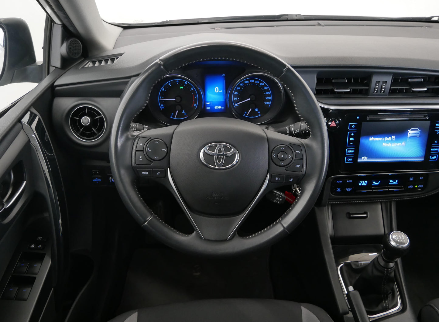 Toyota Auris 1.6i 97 kW Valvematic