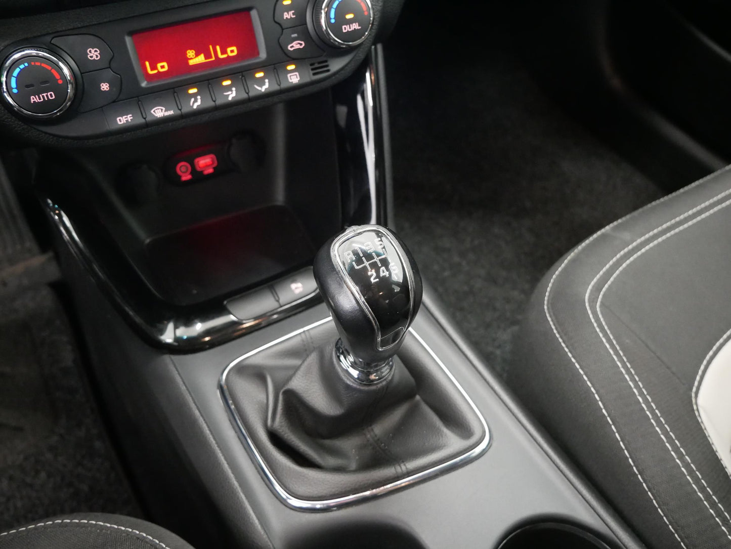 Kia Ceed 1.6 GDi Top