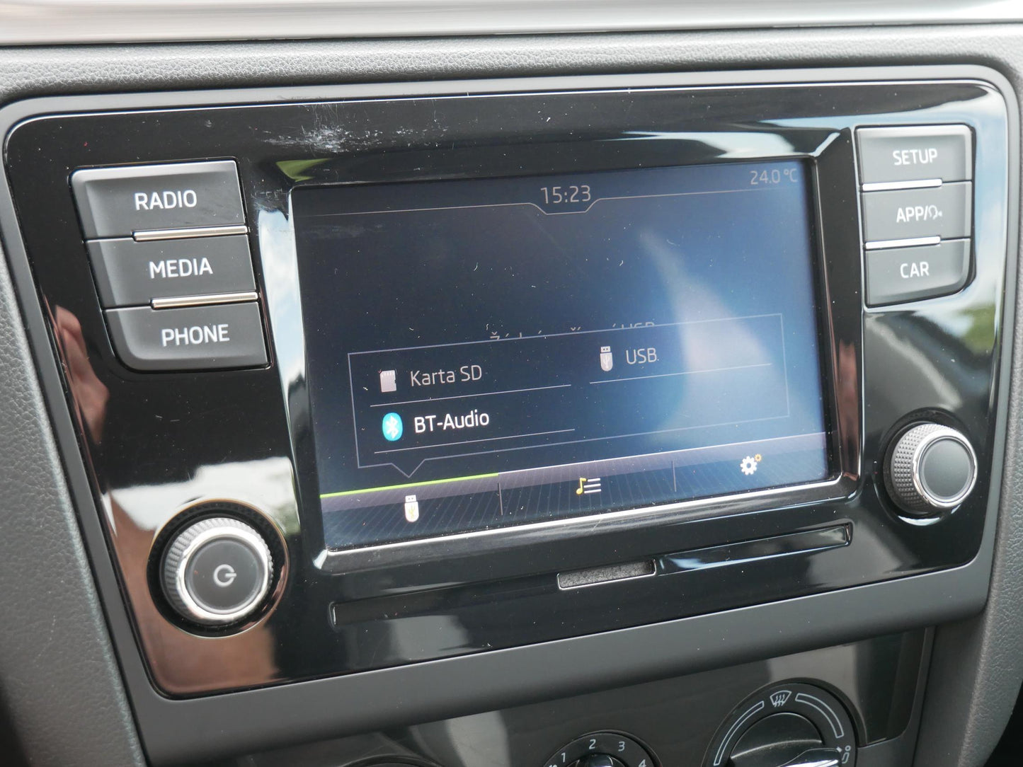 Škoda Rapid 1.0 TSI 81 kW Ambition +