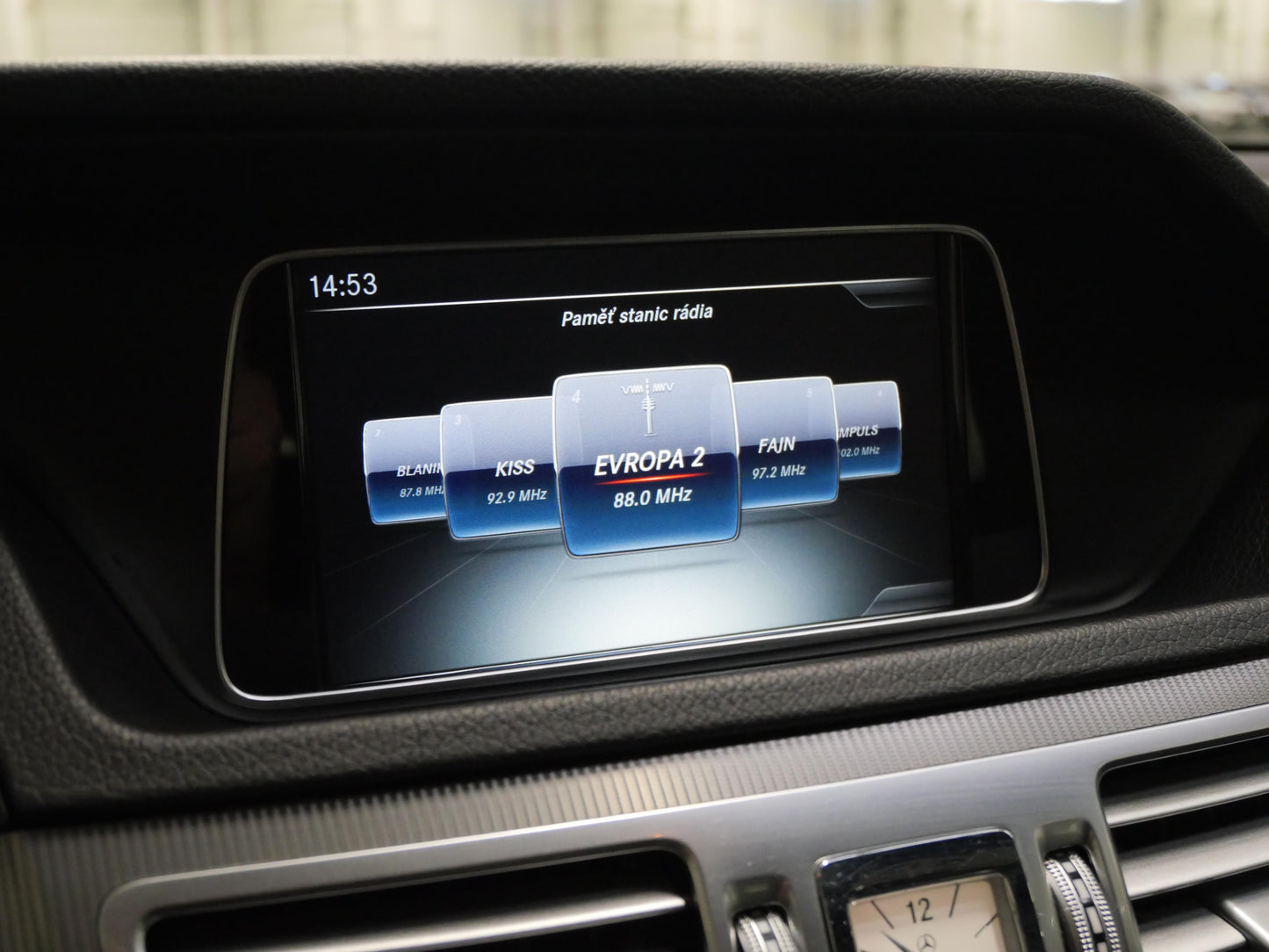Mercedes-Benz E-Class 220 CDI 125 kW 4 Matic