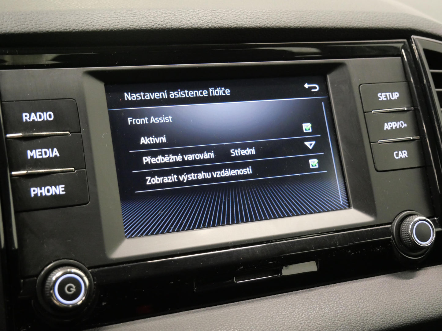 Škoda Karoq 1.6 TDI 85 kW Active Plus