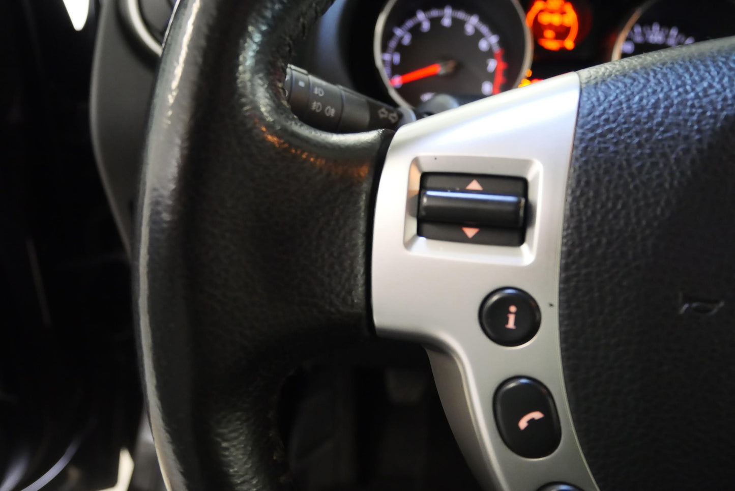 Nissan Qashqai 1.6i, 84 kW