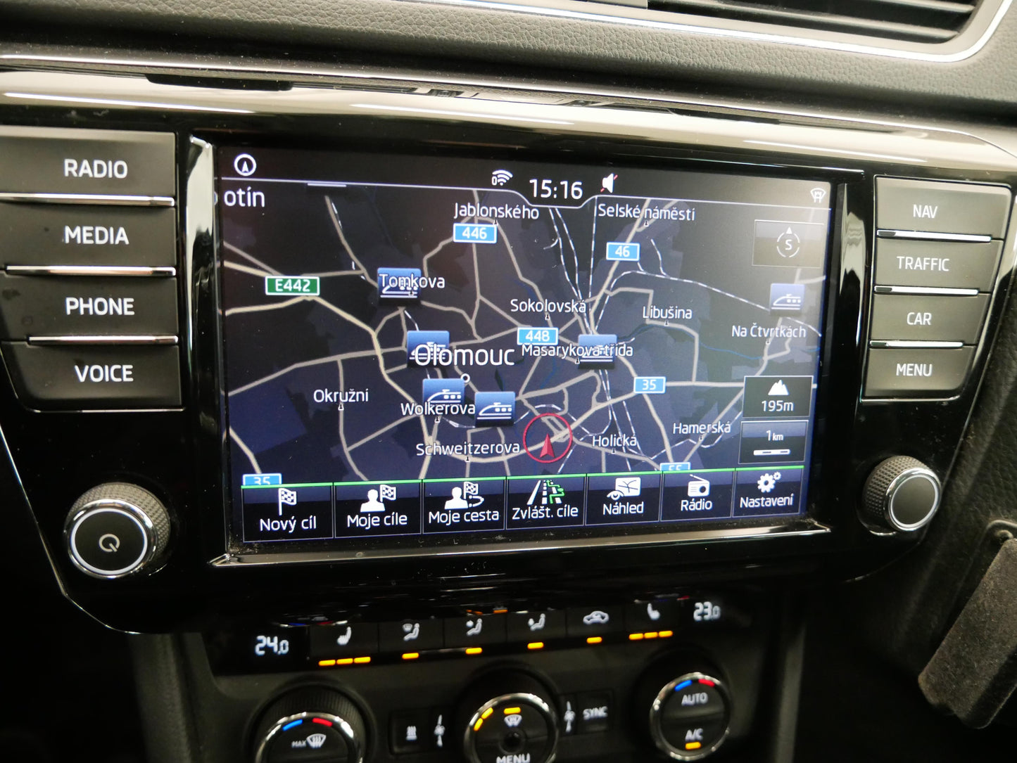 Škoda Superb 2.0 TDI 140 kW Style