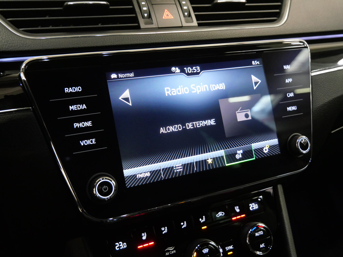 Škoda Superb 2.0 TDI 147 kW L&K