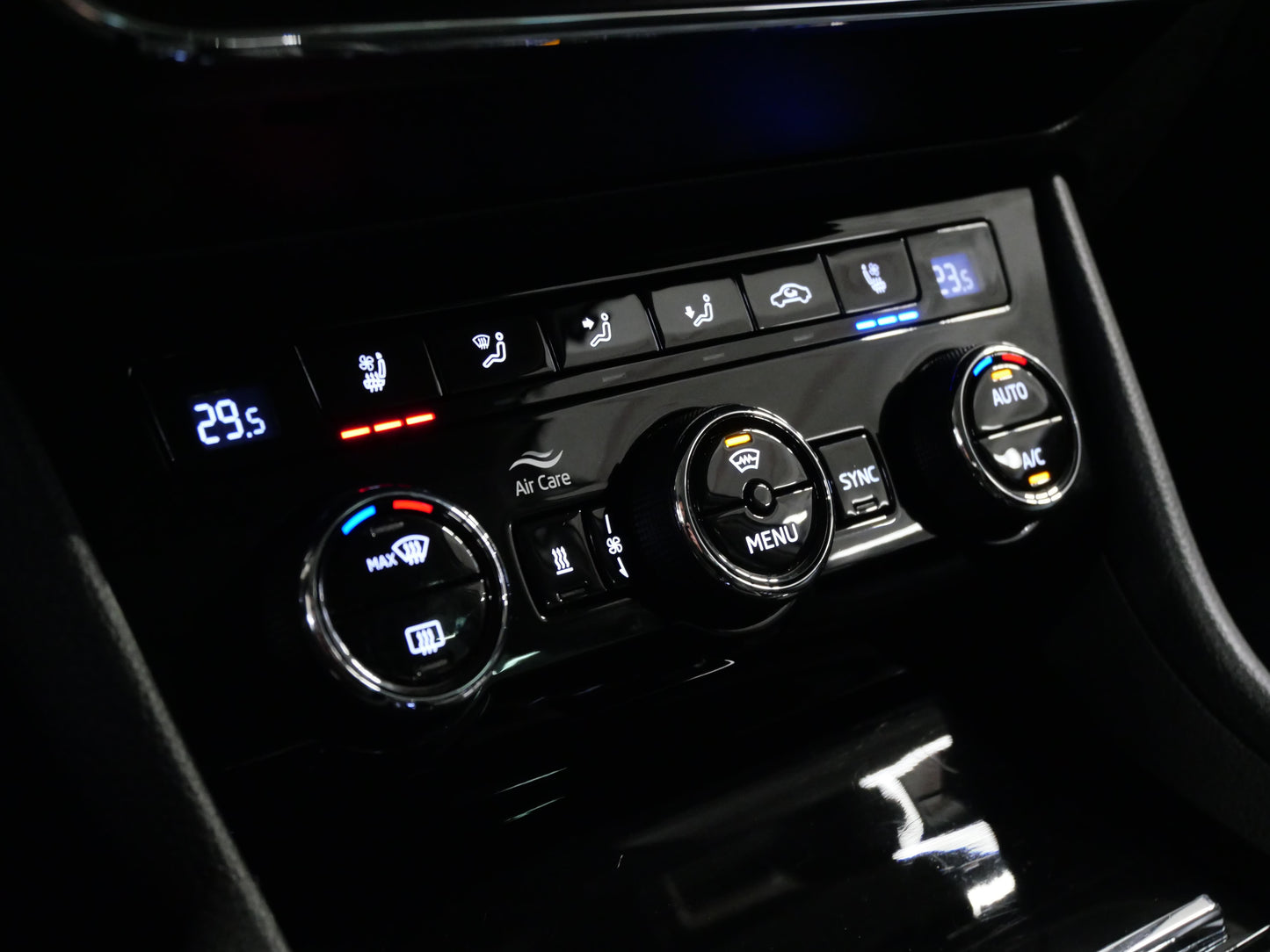 Škoda Superb 2.0 TDI 140 kW DSG L&K