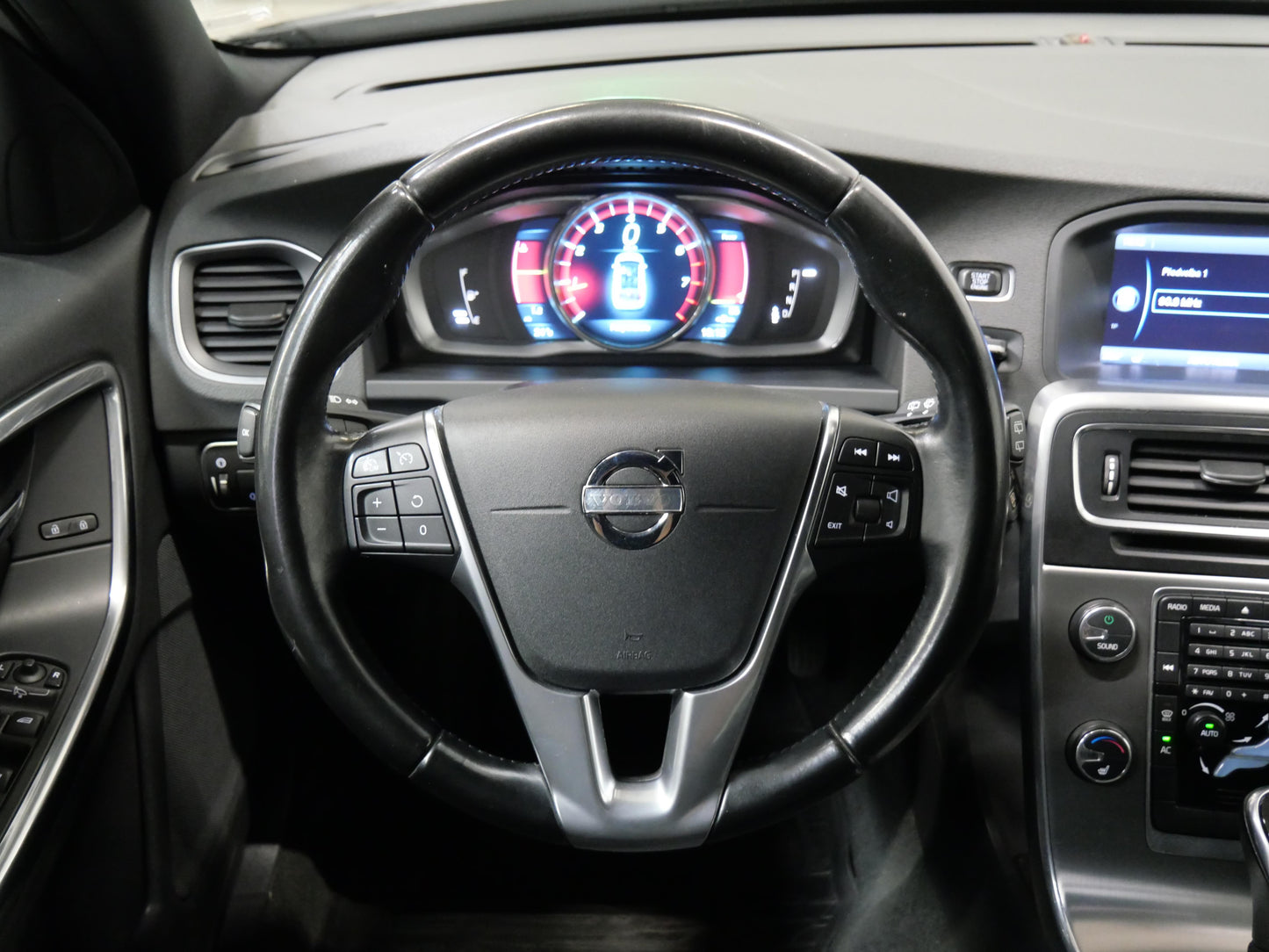 Volvo V60 1.6 132 kW Momentum