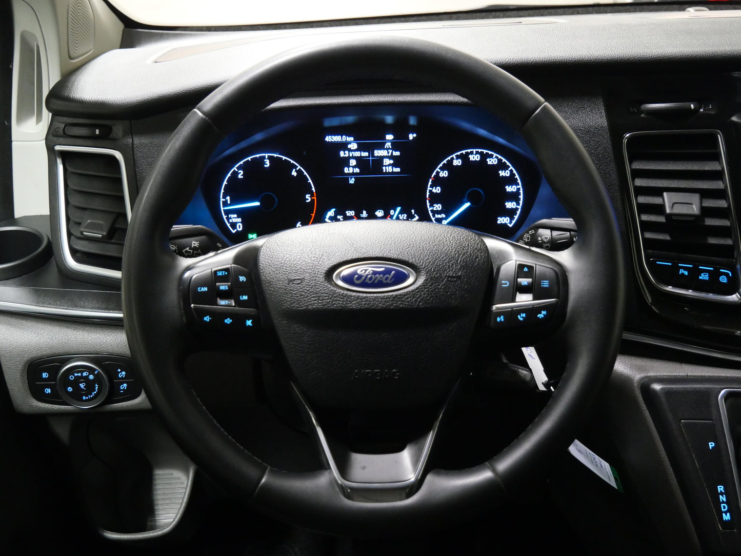 Ford Tourneo Custom 2.0 TDCI 125 kW L2 Titanium