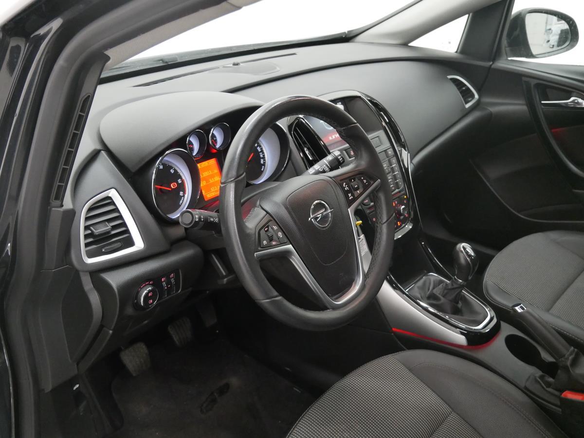Opel Astra 1.6 CDTi Exclusiv
