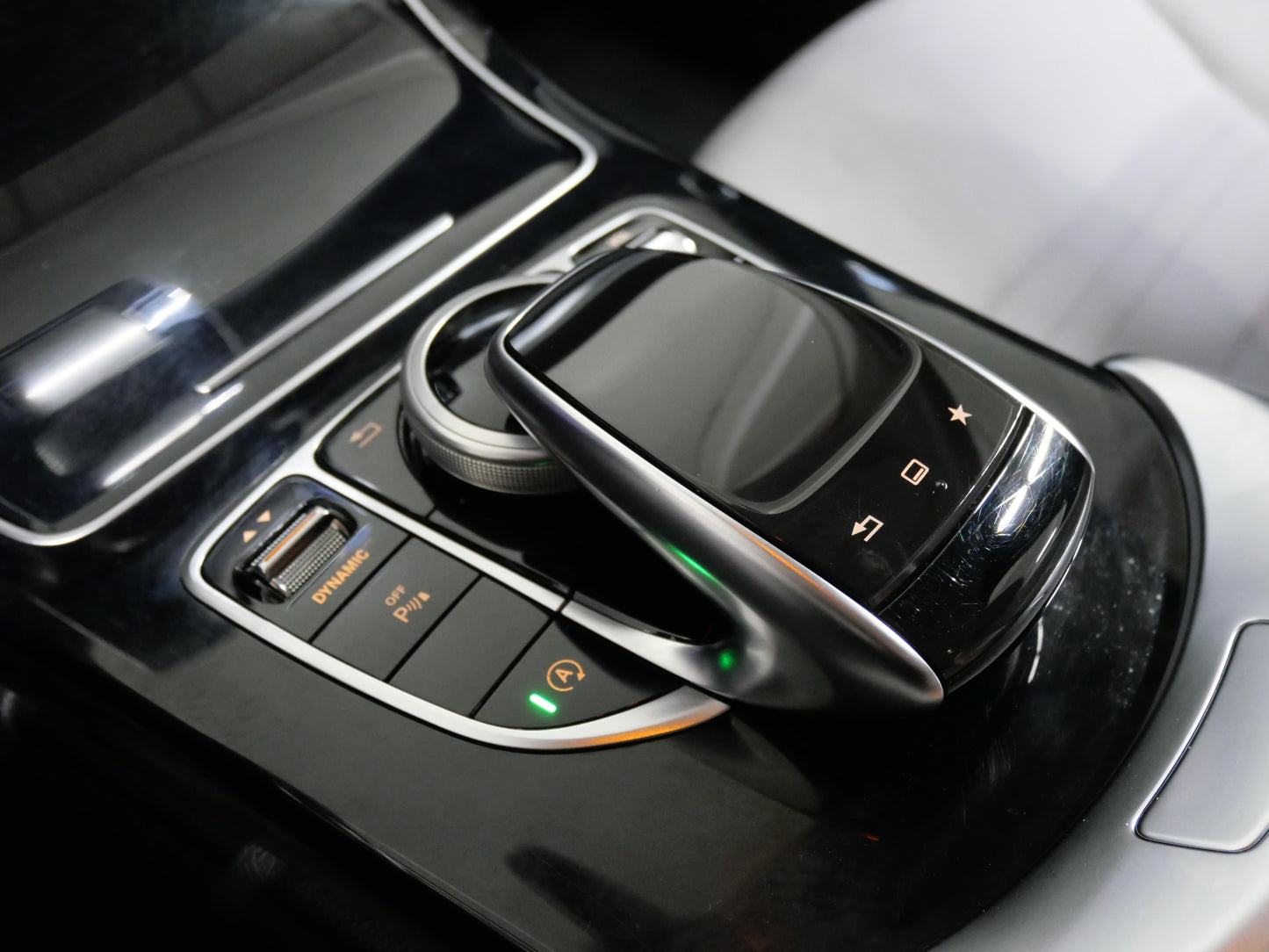 Mercedes-Benz Třídy C 250i 155 kW Avantgarde