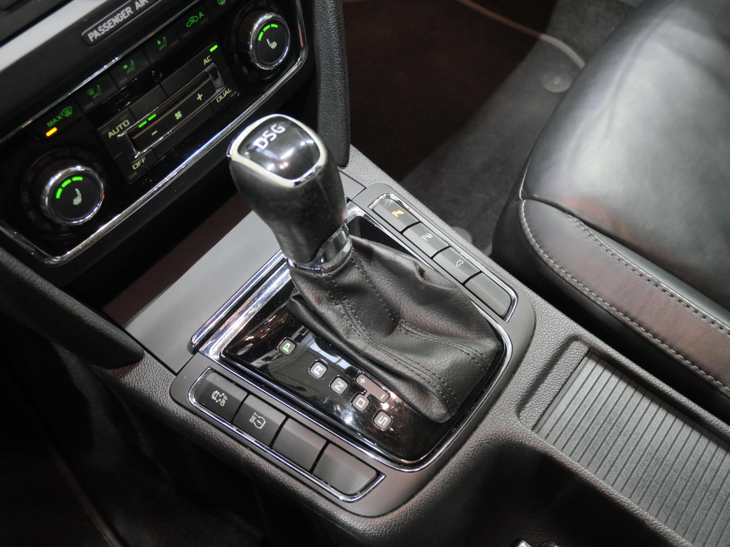 Škoda Superb 2.0 TDI 125 kW DSG Elegance