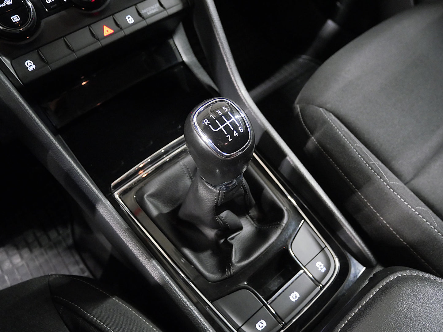 Škoda Karoq 1.6 TDI 85 kW Ambition Plus